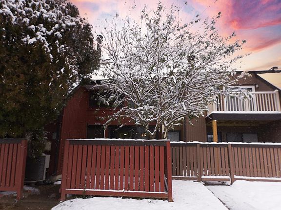 2nd image of 3970 Woodhue Pl #6