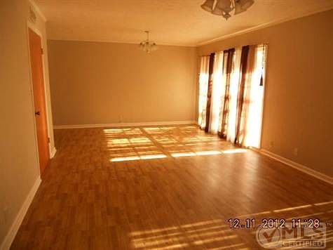 5th image of 1401 Oaklawn Dr