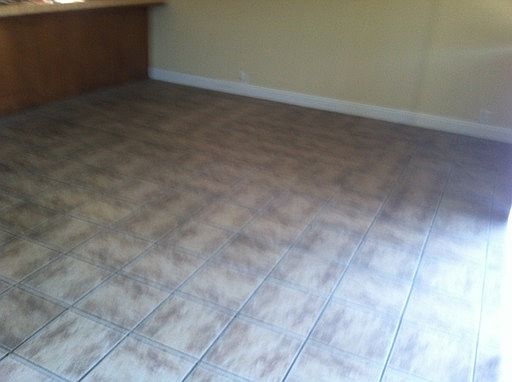 5th image of 3512 E Center Ct