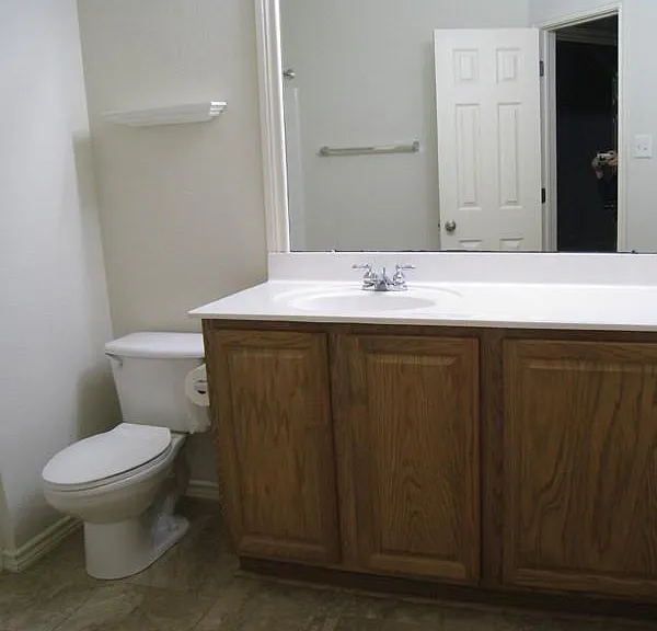 2406 Beeleigh Ct — Photo 11