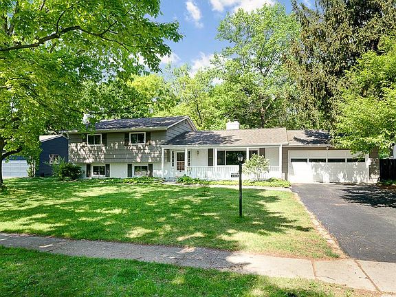 2nd image of 2803 Pickwick Dr