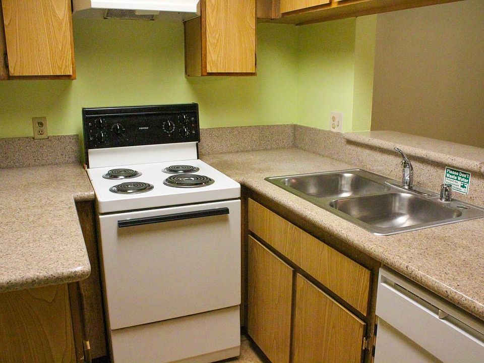 2nd image of 501 S Grand View St APT 204