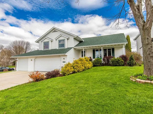 5303 BLACK WALNUT DRIVE, Mcfarland, WI 53558