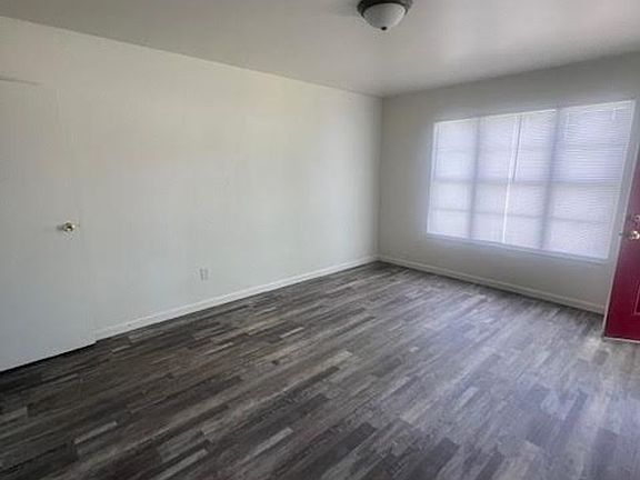 2nd image of 3520 Pine Ave