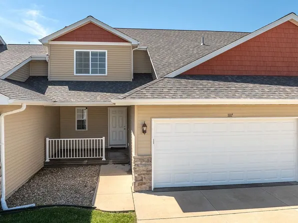1117 Honey Creek Way NE, Cedar Rapids, IA 52402