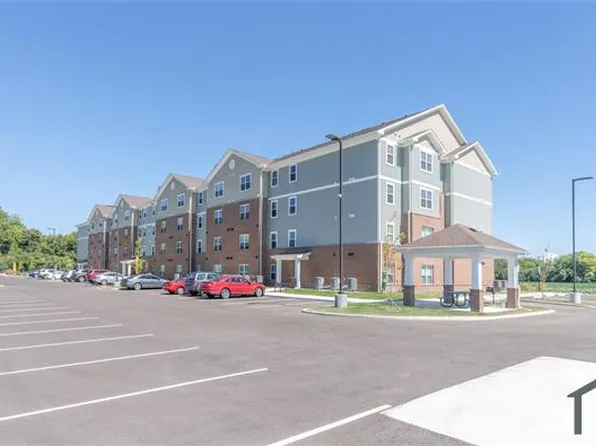 4436 Navarre Ave, Oregon, OH 43616