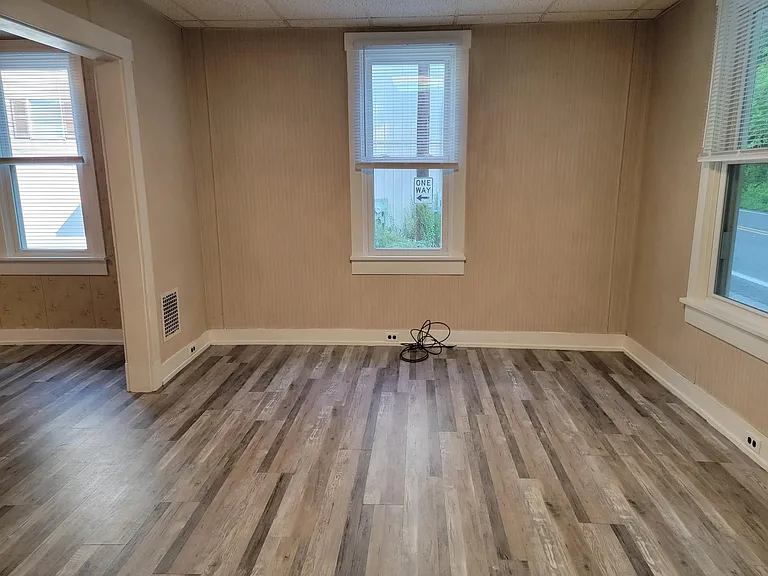 390 N Clay Rd #A — Photo 10