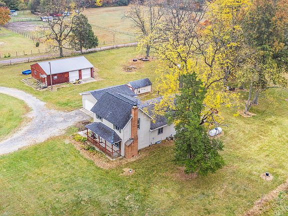 4th image of 3002 Pine Lake St