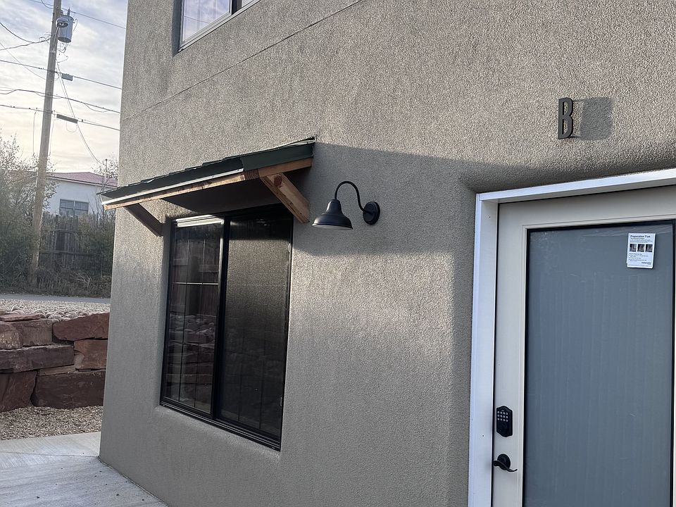 1st image of 232 Valverde St