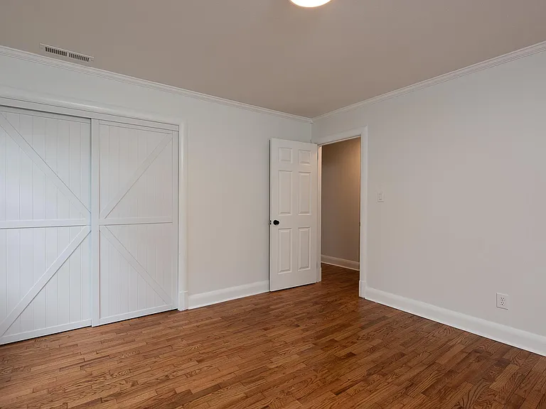 605 Bonham Ave — Photo 9