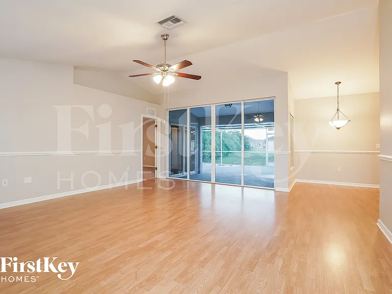 5003 Barth St — Photo 2