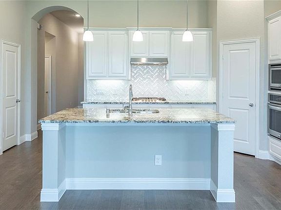 3rd image of 9928 Denali Dr