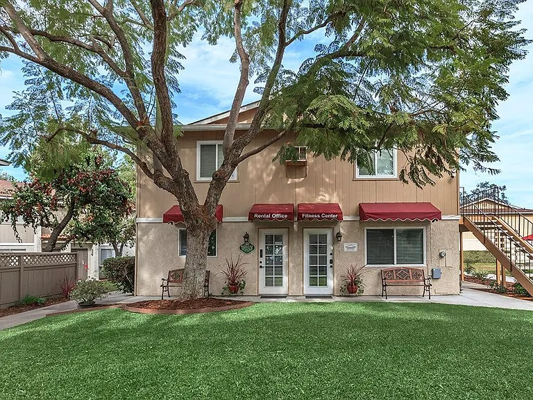 Lamar Garden Townhomes — Photo 47