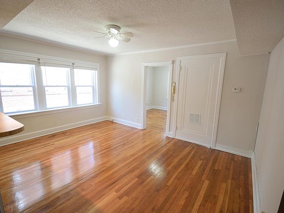 4th image of 3706 Wyoming St