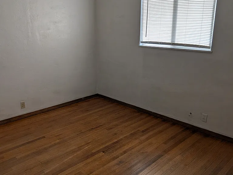 904 East St — Photo 6
