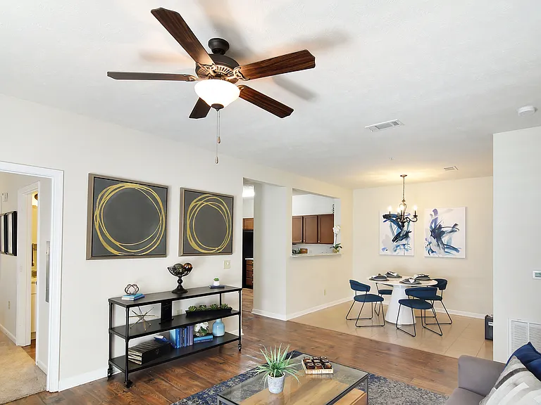 Landing at Willow Bayou Apartment Homes — Photo 10