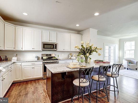 4th image of 22108 Winding Woods Way
