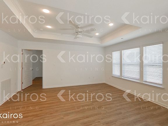 5th image of 11458 Camden Court Cir