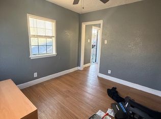 305 66th St, Houston, TX 77011