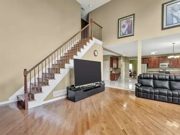 692 Skyline Dr, Jefferson Twp., NJ 07849