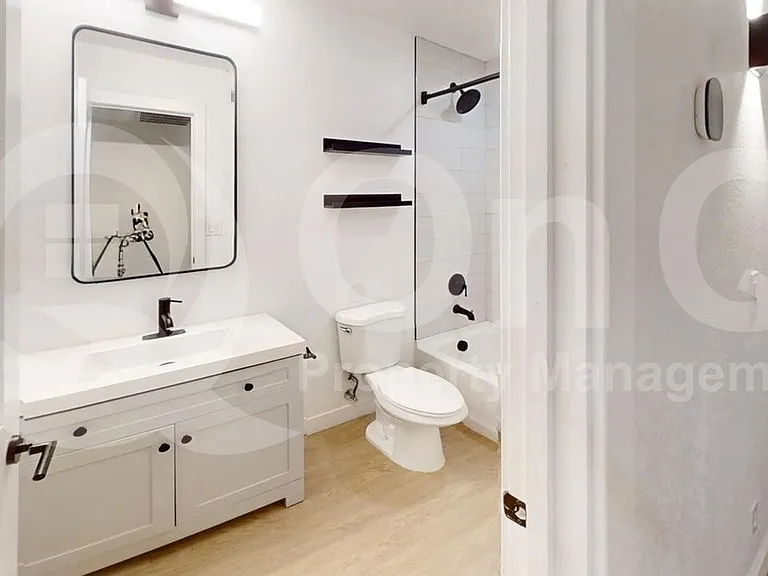 1840 W Thomas Rd #27 — Photo 12