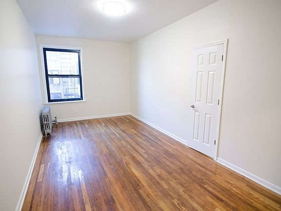 5th image of 4126 73rd St APT B32