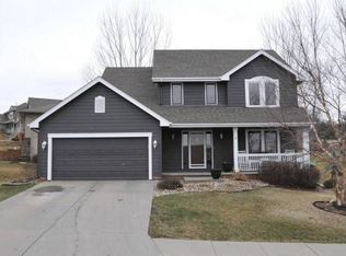 220 W Ferndale Dr, Council Bluffs, IA 51503