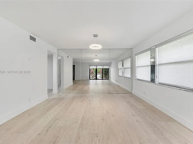 398 Fern Dr #10-6 — Photo 8