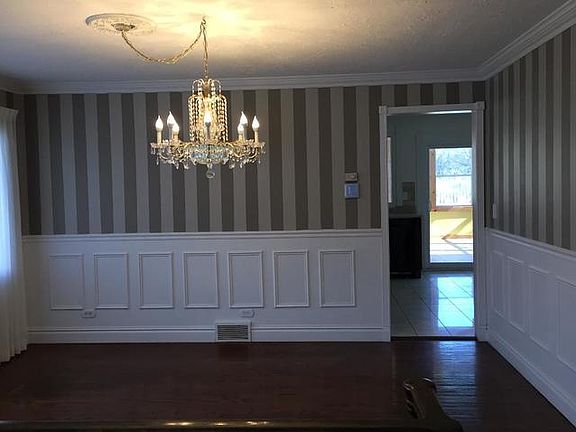 4th image of 2509 Lincoln Ave