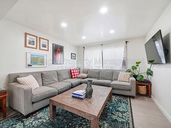 4th image of 2030 Nevada Cir
