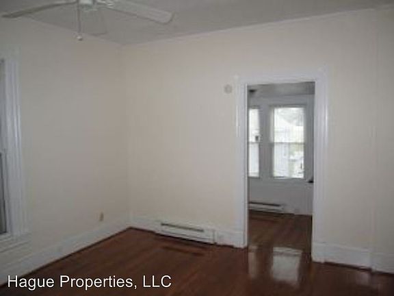 3rd image of 107 E 39th St APT 3