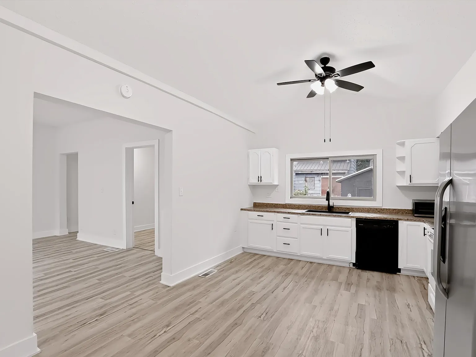 4 bed, 1873 sqft, $1,750 — Photo 3