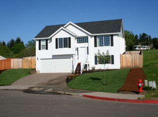 770 SW Scotsman Ct, Dundee, OR 97115