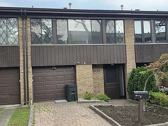 33 Joseph Lane, #A