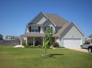 35 Navajo Trl, Fort Mitchell, AL 36856