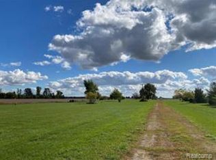 2739 Applegate Rd, Marlette, MI 48453
