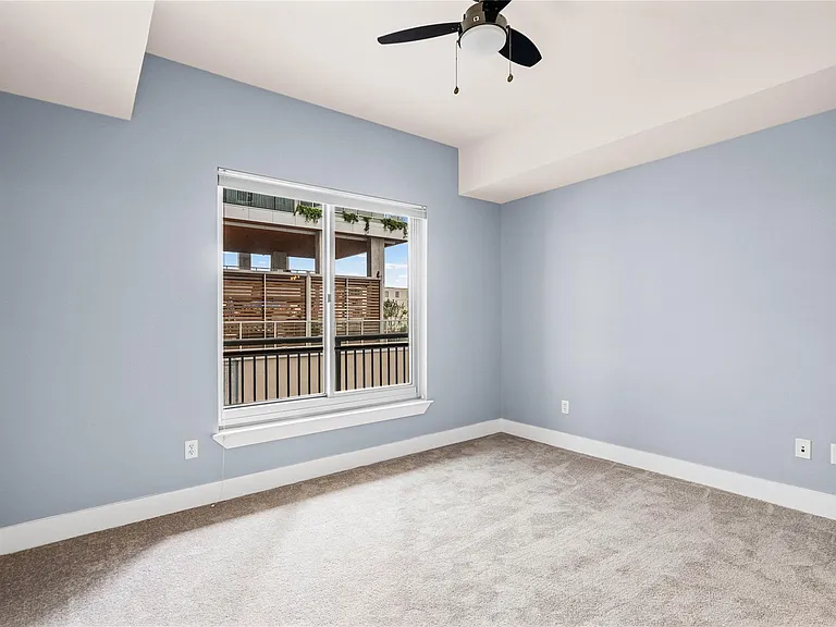 603 Davis St #1307 — Photo 13