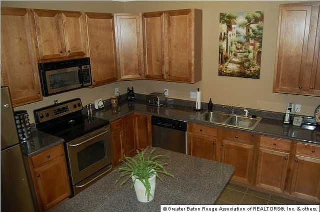 2nd image of 17605 Jefferson Hwy APT B4
