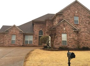 7428 Crystal Lake Dr, Cordova, TN 38016