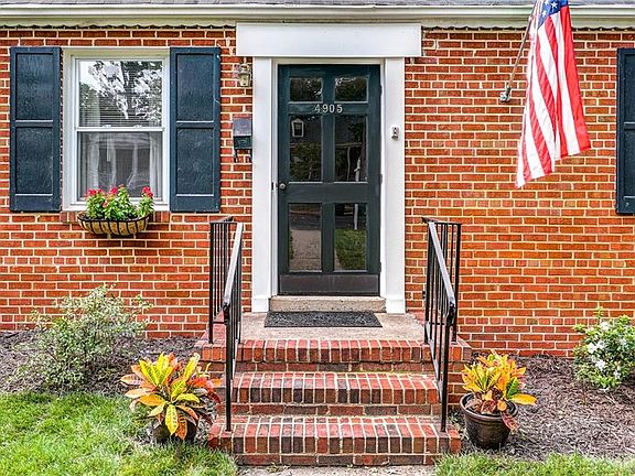 3rd image of 4905 Bromley Ln