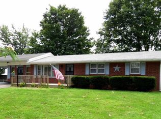 1065 Dacia St, Taylorsville, IN 47280