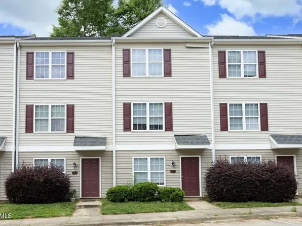 18 Red Ln, Raleigh, NC 27606