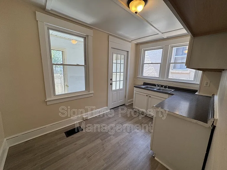 235 East Ave — Photo 3