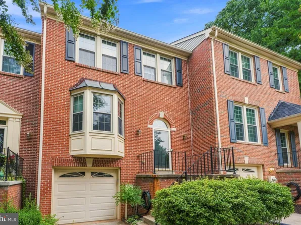 672 Budleigh Cir, Lutherville Timonium, MD 21093