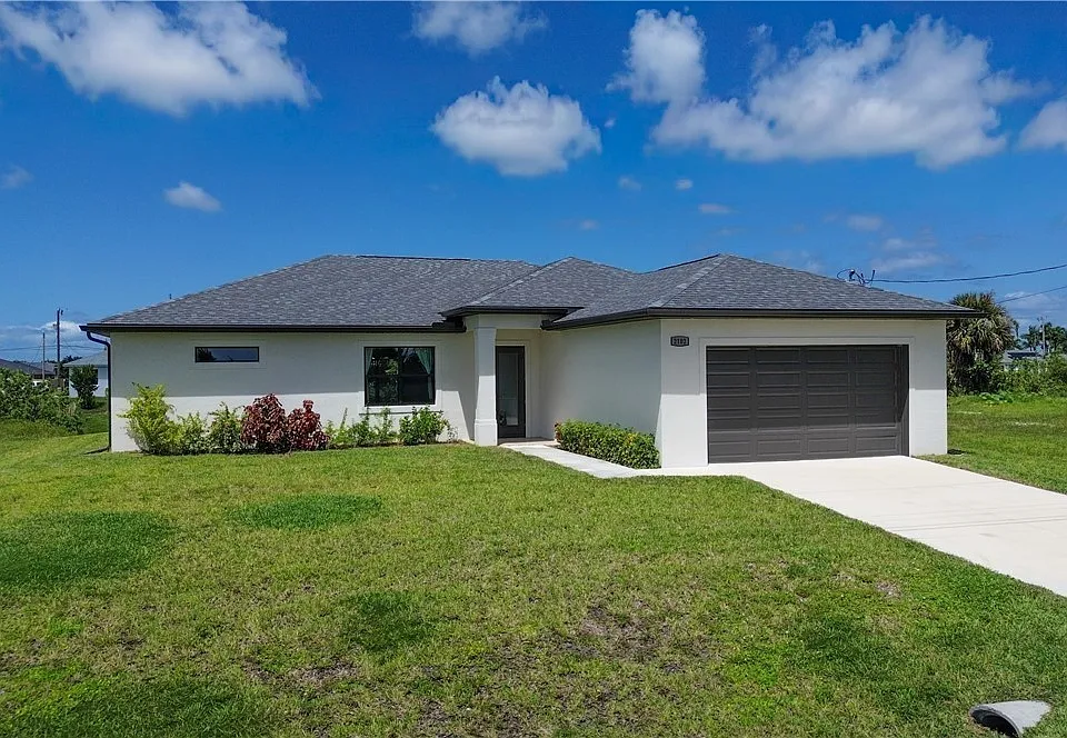 2102 NW 6th Pl