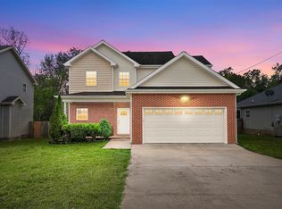 213 Azalea Dr, Oak Grove, KY 42262