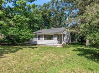 1496 Newport Rd, Ann Arbor, MI 48103