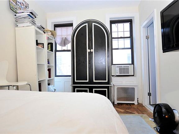 2nd image of 145 W 12th St APT 52