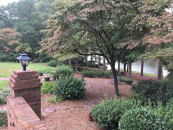 5th image of 417 Dogwood Trl