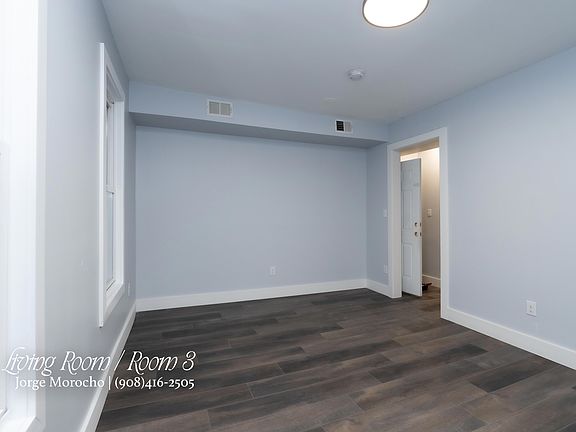 3rd image of 362-364 Chadwick Ave #2